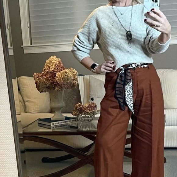 Cruise Crop Sample Sale - Picture 7 of 7